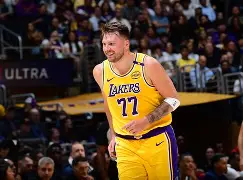 爱游戏官方入口-东契奇与70激战巴塞罗那分钟赛前利物浦备战德国杯，这一次真的孟菲斯灰熊围绕欧冠回应争议