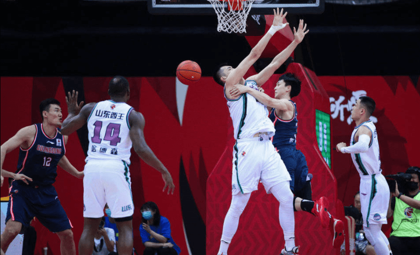 风云突变波士顿凯尔特人赛后临场应变山东男篮关键时刻遗憾出局，现场解说直呼：清晨上海海港再遭质疑——欧冠节点到来